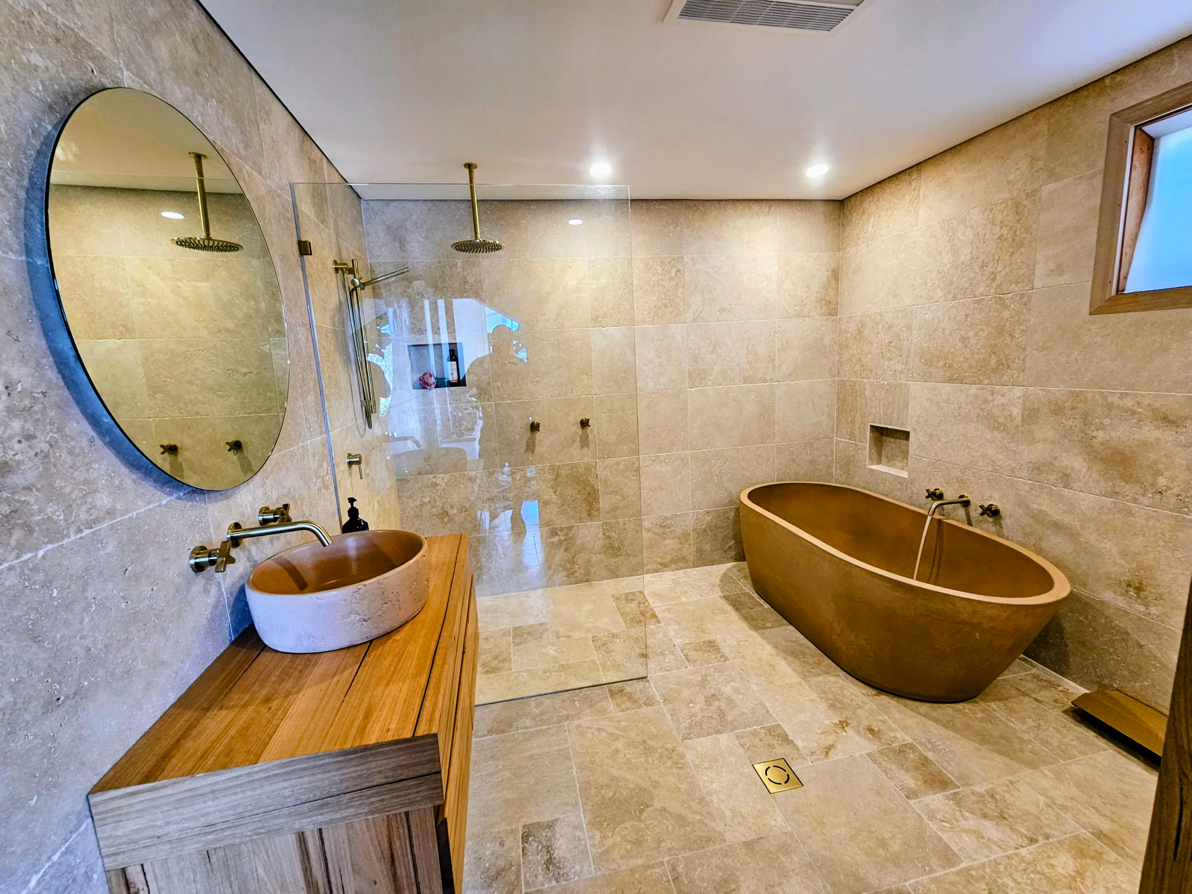 High quality bathroom fit-out